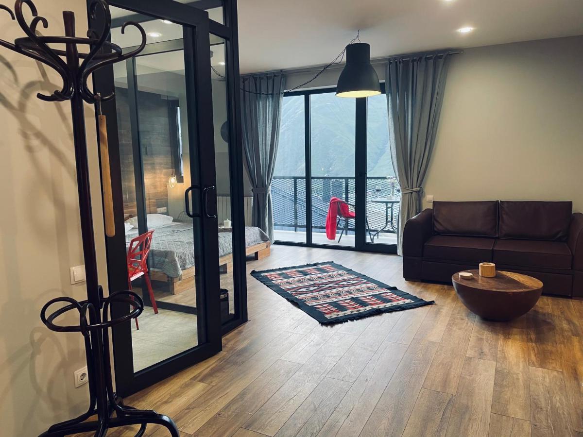 Kazbegi Stylish Apartment Zewnętrze zdjęcie