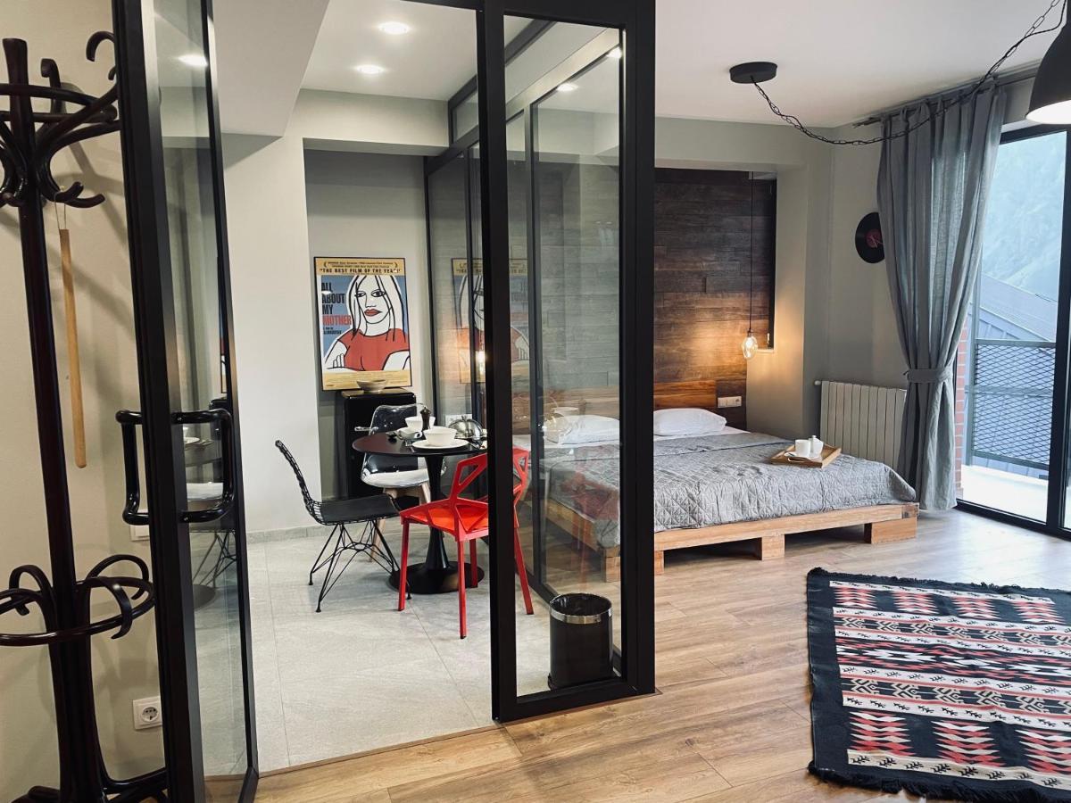 Kazbegi Stylish Apartment Zewnętrze zdjęcie