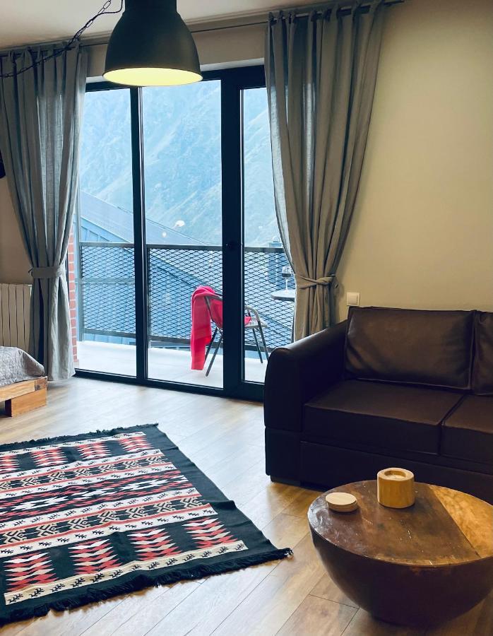 Kazbegi Stylish Apartment Zewnętrze zdjęcie