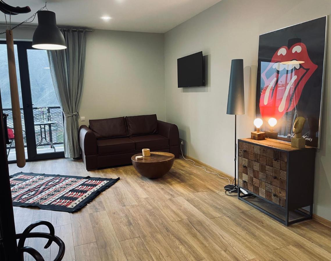 Kazbegi Stylish Apartment Zewnętrze zdjęcie