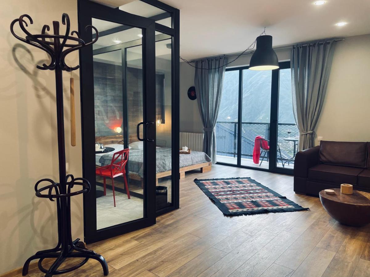 Kazbegi Stylish Apartment Zewnętrze zdjęcie